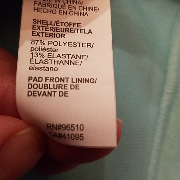 NWT size S Under Armour sports bra - Picture 6 of 6